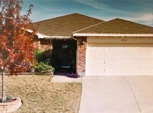 2749 Briscoe Dr, Fort Worth, TX 76108