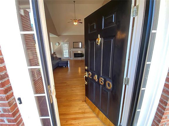 3rd image of 2460 River Place Xing