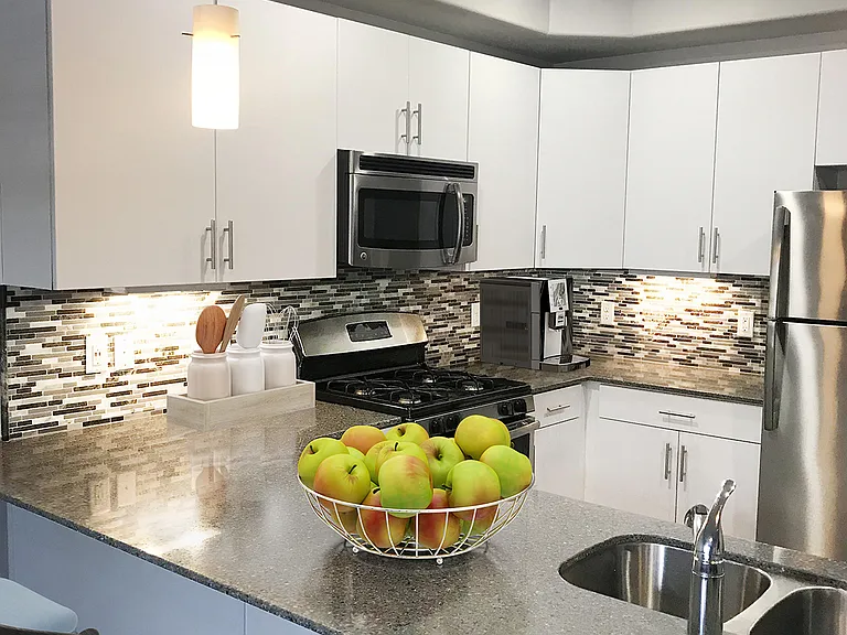 ICO Ridge Apartments & Townhomes — Photo 4