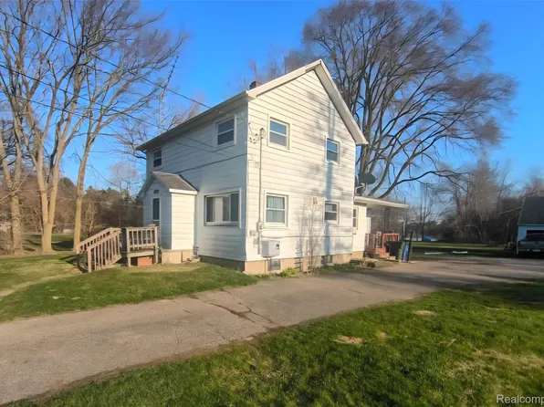 3310 E Pierson Rd, Flint, MI 48506