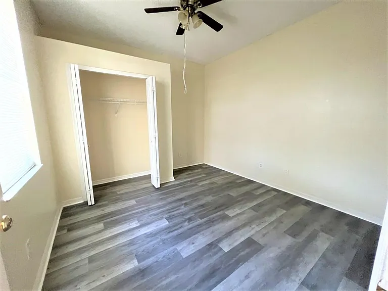 10407 Glen Willow Ln — Photo 11