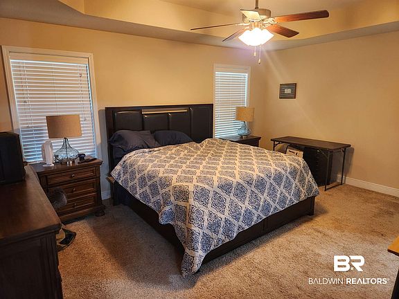 3rd image of 1716 Firefly Ln
