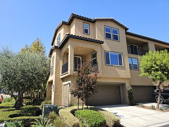 Corner/End Unit Condo