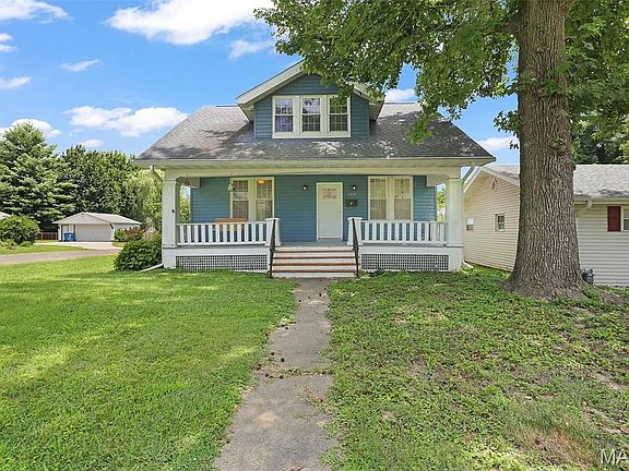 3rd image of 500 Greenwood Pl