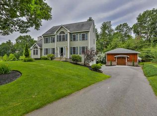 21 Blue Jay Dr, Pelham, NH 03076