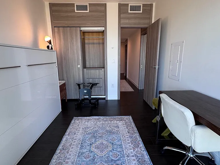 4880 Lougheed Hwy #2804 — Photo 11