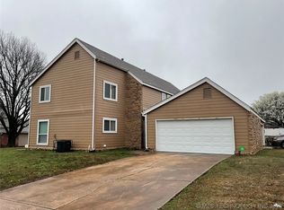 8122 E 65th St S, Tulsa, OK 74133