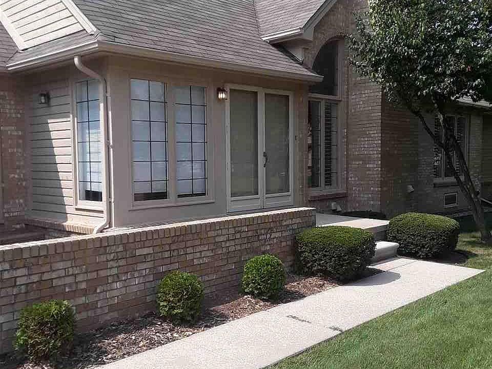 1st image of 16825 Coral Ln