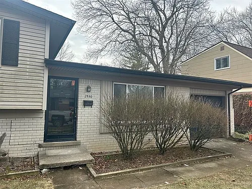 2930 Marshall St Photo 1
