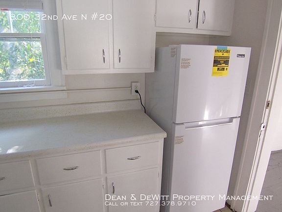 3rd image of 800 32nd Ave N APT 20