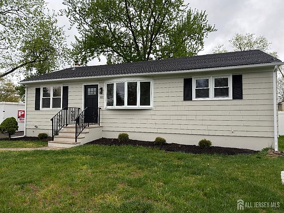 2nd image of 113 Hadley St