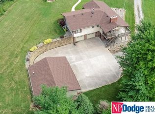 734 S 21st St, Blair, NE 68008