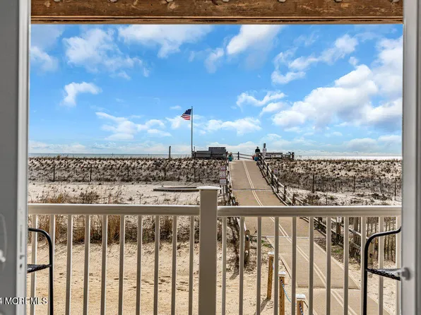 33 Dune Terrace, Ortley Beach, NJ 08751