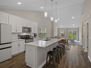 1066 Meadow Ln, Waconia, MN 55387
