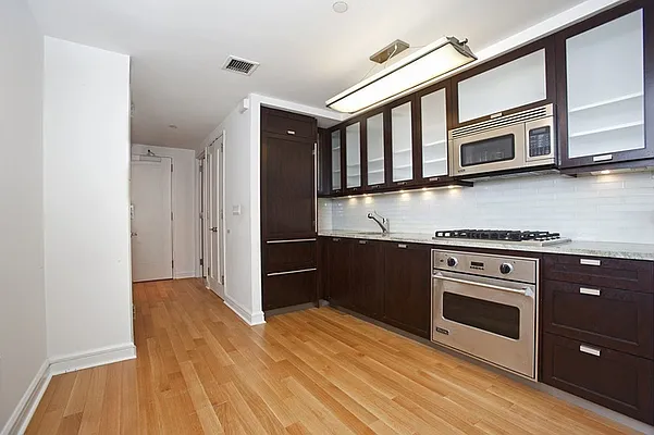 Rented by Nest Seekers International | media 19