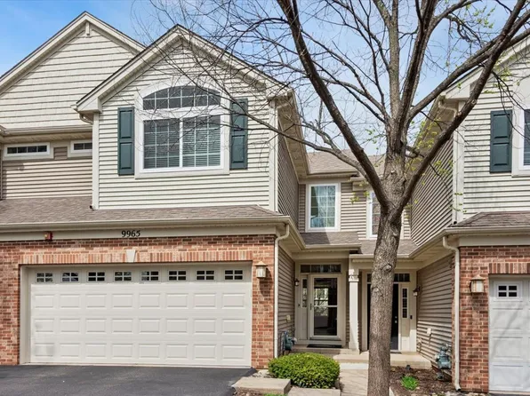 9965 Cummings St, Huntley, IL 60142