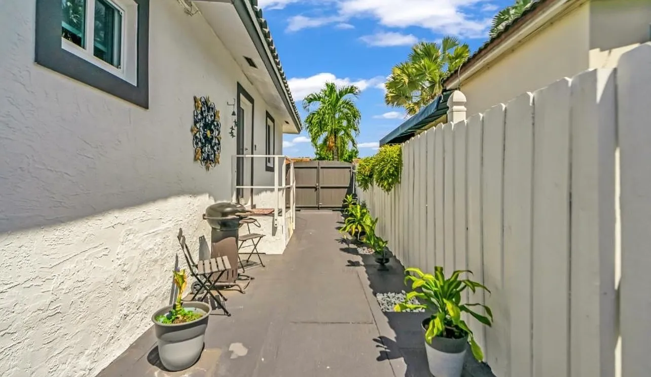 1 bed, $1,850 — Photo 2