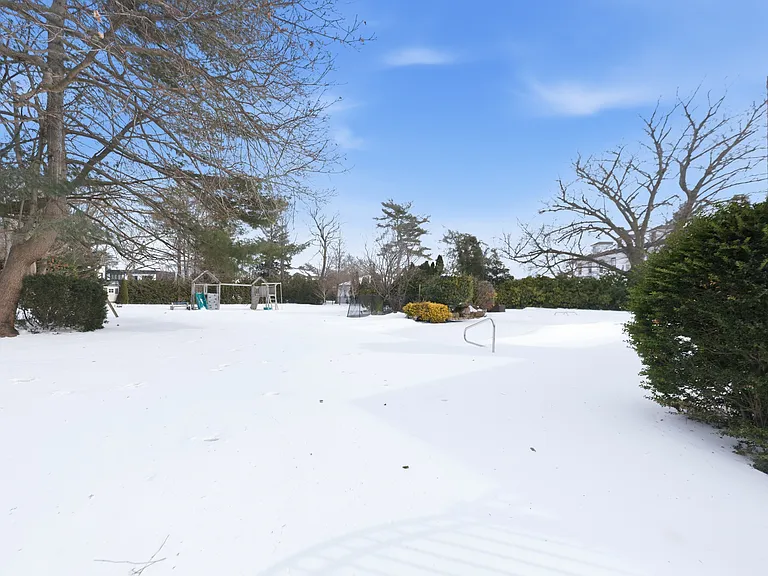 120 Piermont Ave — Photo 6