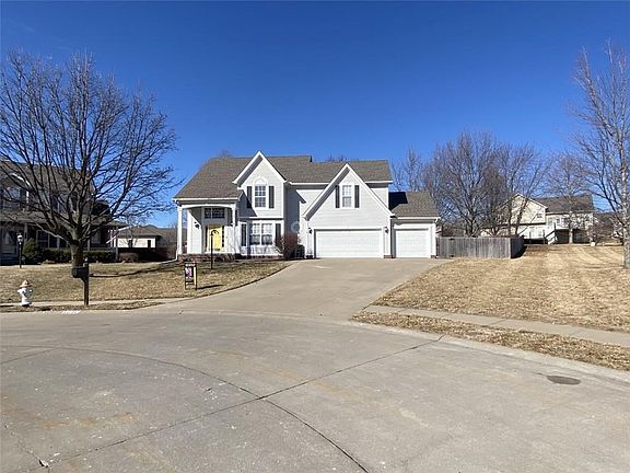 2nd image of 4611 Wilshire Dr