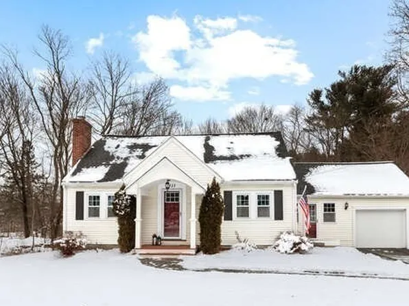111 Chestnut St, North Reading, MA 01864