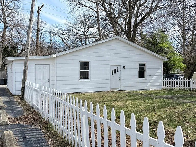 1326 S State St — Photo 14