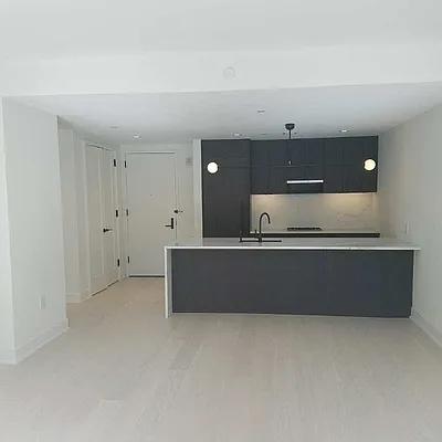 Rented by Chase Global Realty Corp | media 11