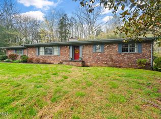 111 Wildwood Dr, Oak Ridge, TN 37830
