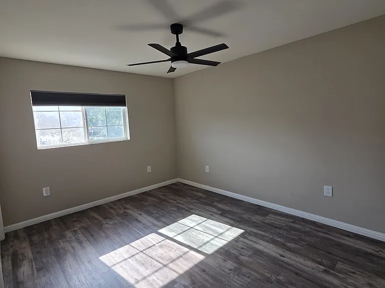 2220 Norwalk Ave #A — Photo 11