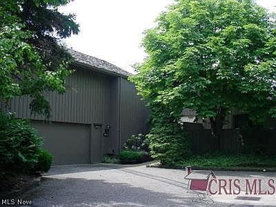 1st image of 745-24 Windward Dr #12E