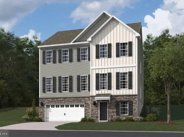 112 Winding Rd, Easton, PA 18040