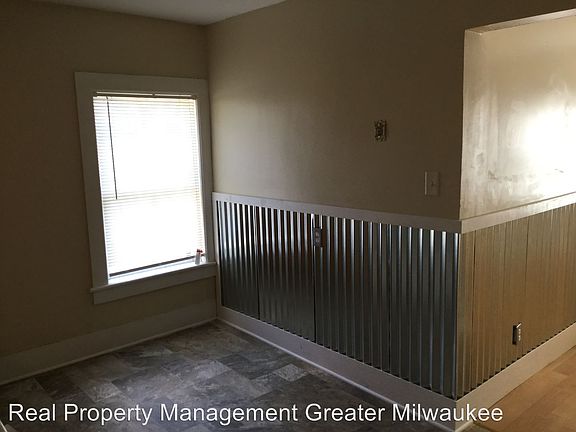 5th image of 228 Margaret St #2