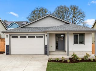 584 NE Fern Ave, Dallas, OR 97338