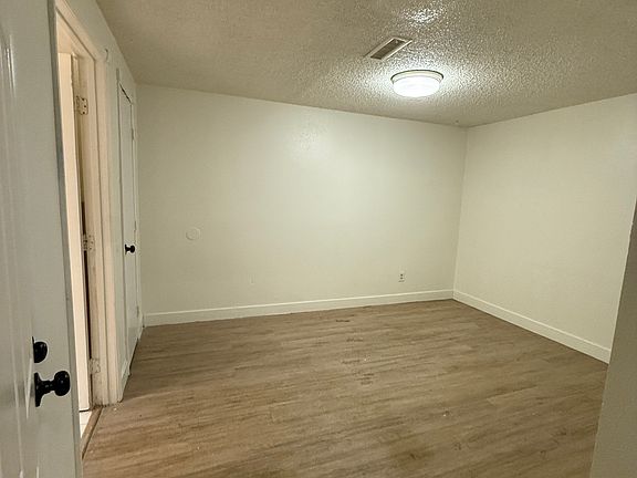 4th image of 2856 Calle Del Oro