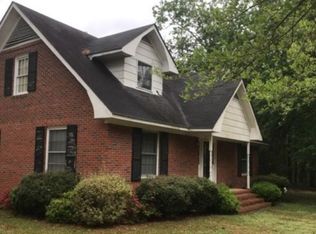 1243 S Dukes St, Summerton, SC 29148