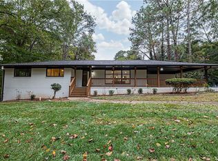 2296 Lyle Rd, College Park, GA 30337