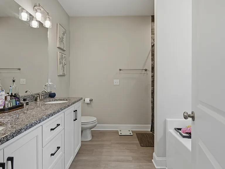 21 Vail Ct — Photo 30
