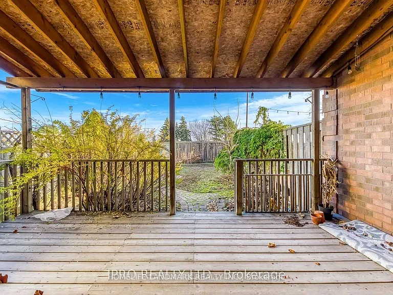 1109 Lindsay Dr — Photo 33