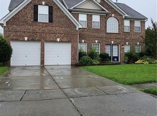 2502 Greenspire Ct, Charlotte, NC 28262