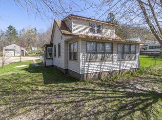 W7450 State Road 65, Beldenville, WI 54003