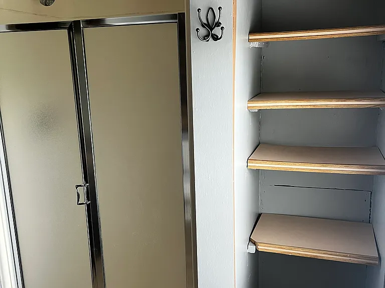 2nd floor bathroom