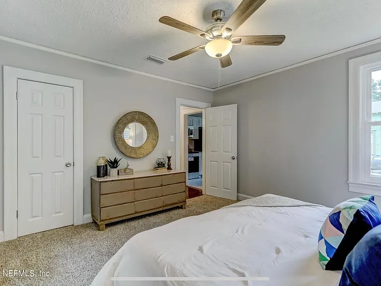 3344 Corby St — Photo 14