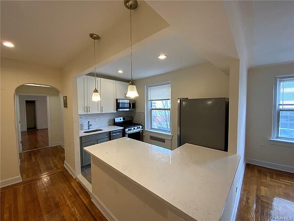 3rd image of 1 S Broadway APT 5I