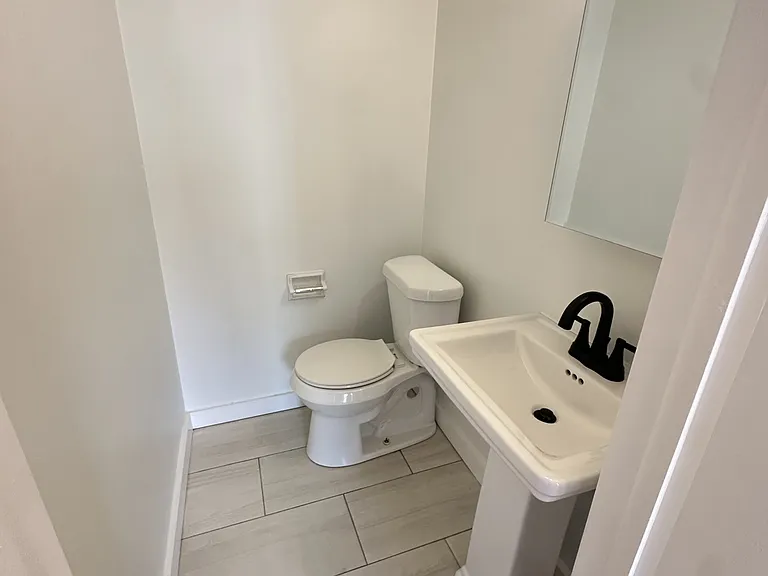1201 S Rockford Ave #11 — Photo 8