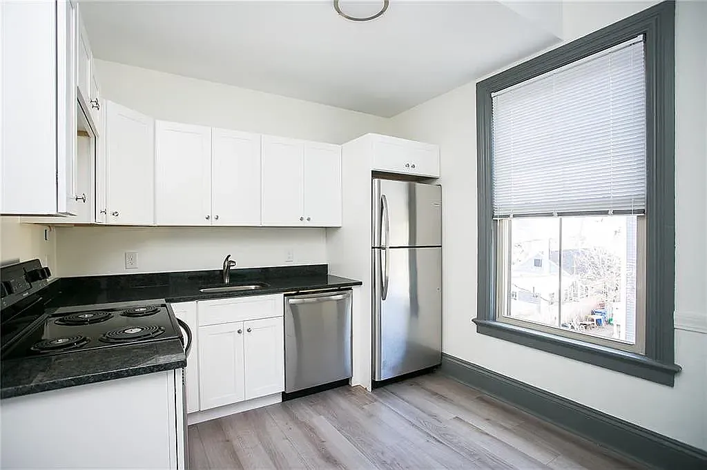 1 bed, 665 sqft, $1,900 — Photo 1