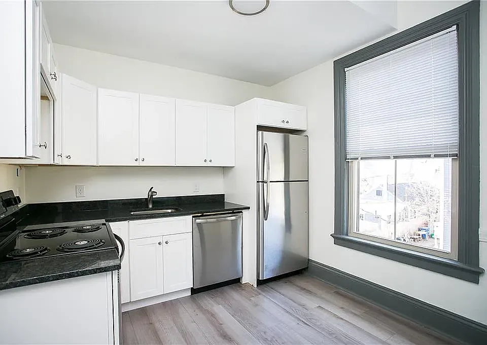 304 Broadway #2