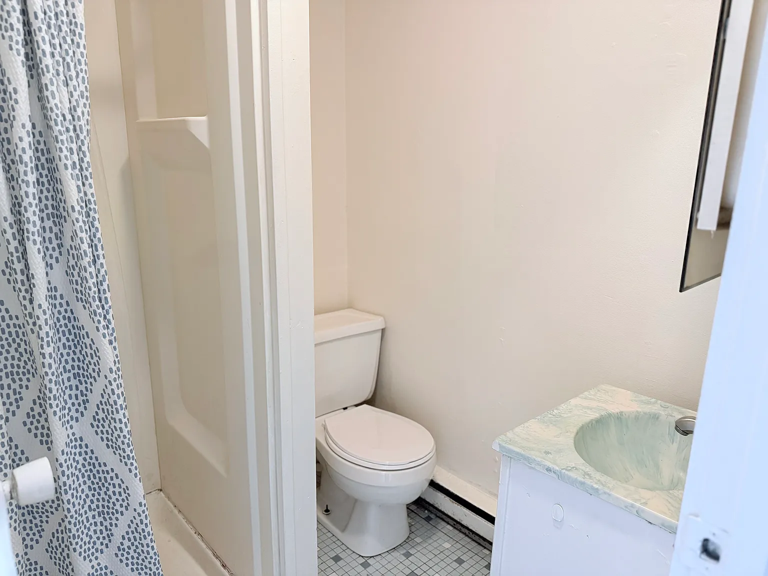 Studio, 600 sqft, $1,400 — Photo 3