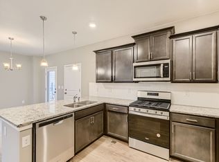 847 N Quatar St, Aurora, CO 80018