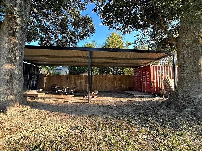 210 S Colbert St — Photo 14
