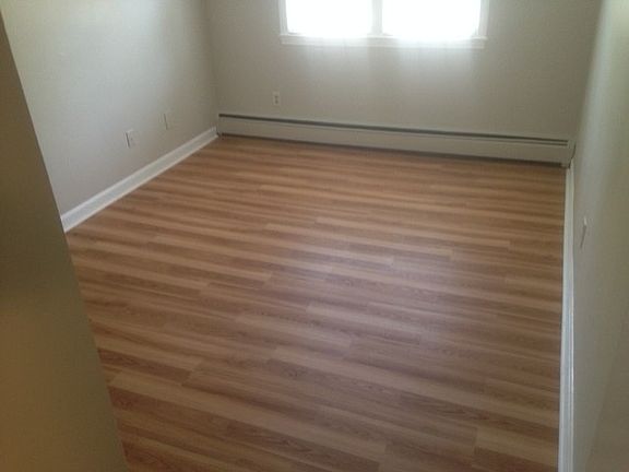 5th image of 351 Elm St