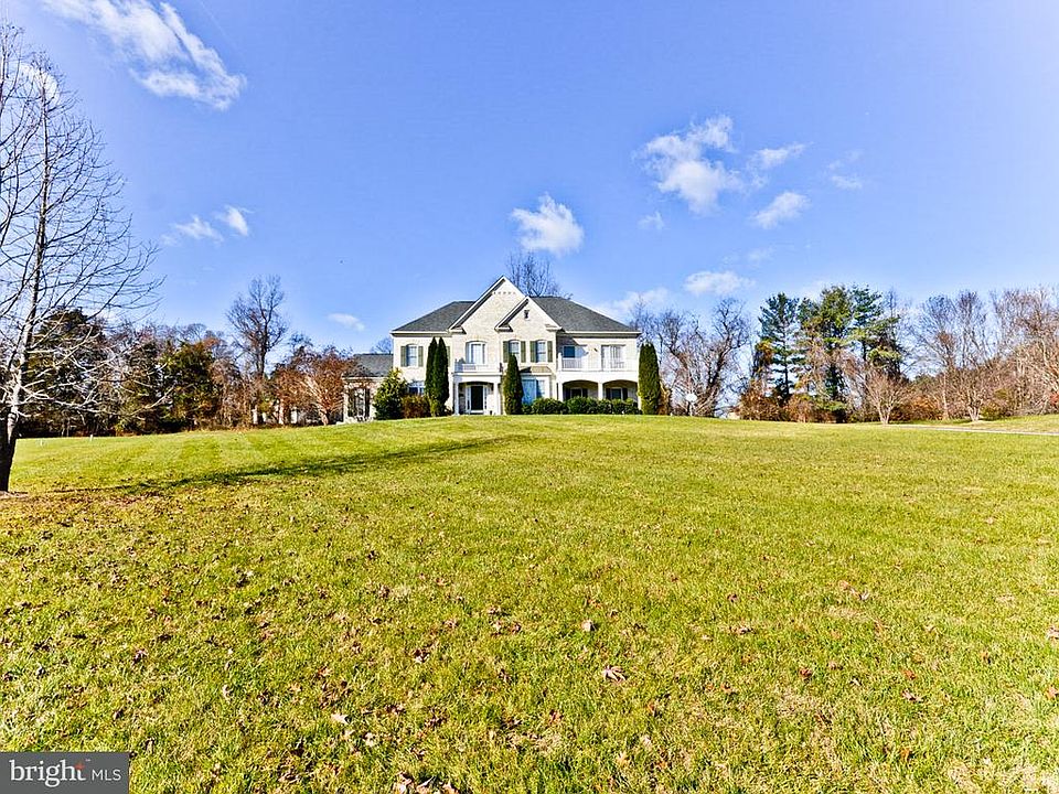 1st image of 1205 Alicia Dr